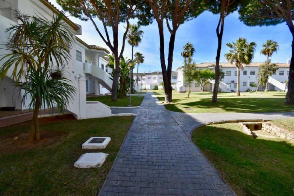 Apartamento La Barrosa - Chiclana - Urb. Pinar Atlantico Chiclana de la Frontera Exterior photo